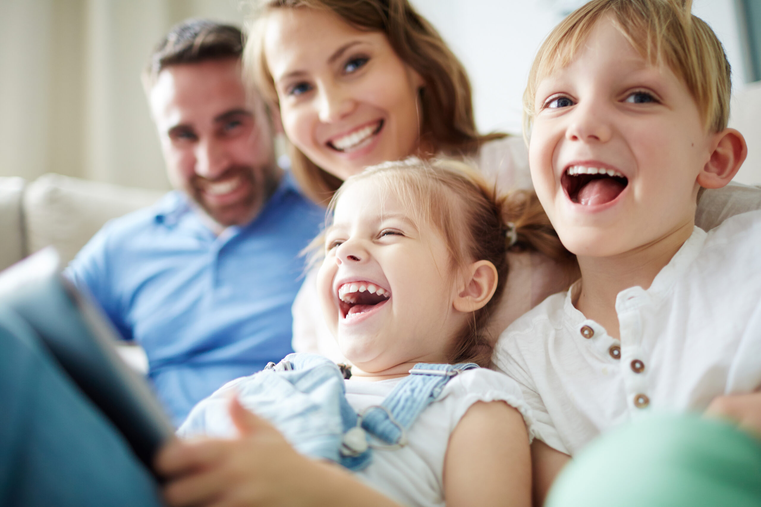imagen de una familia feliz